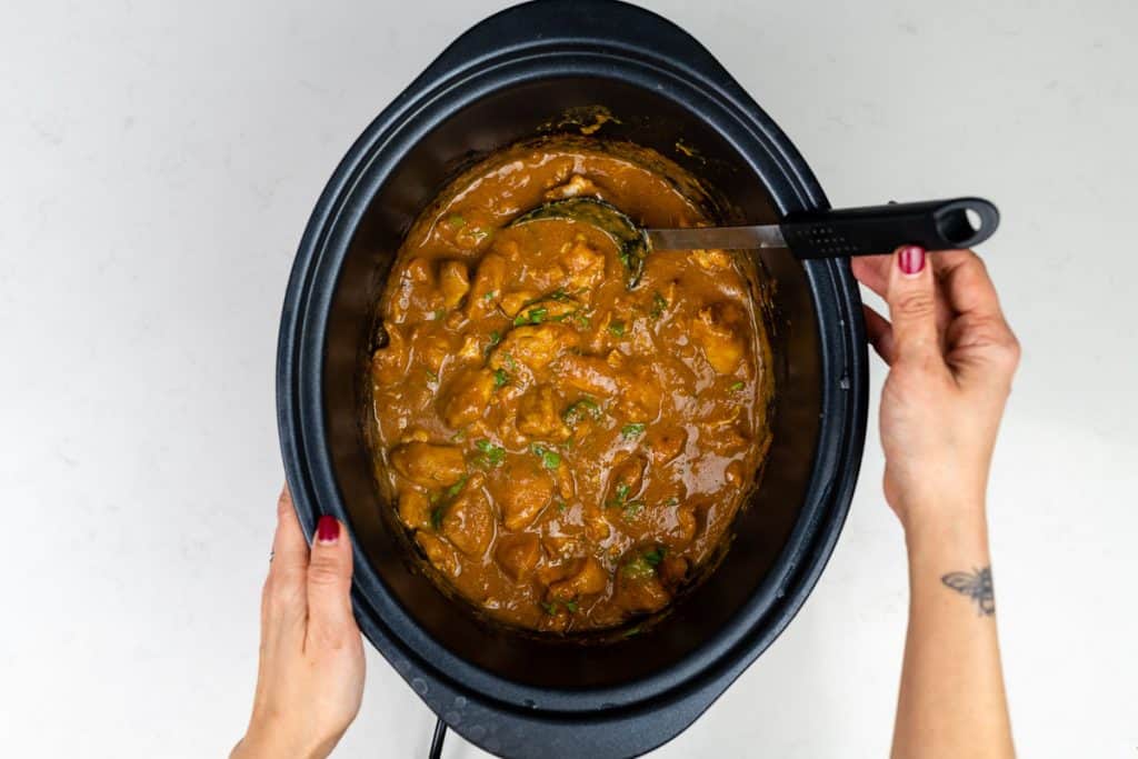 Slow Cooker Chicken Curry With Creamy Spiced Sauce